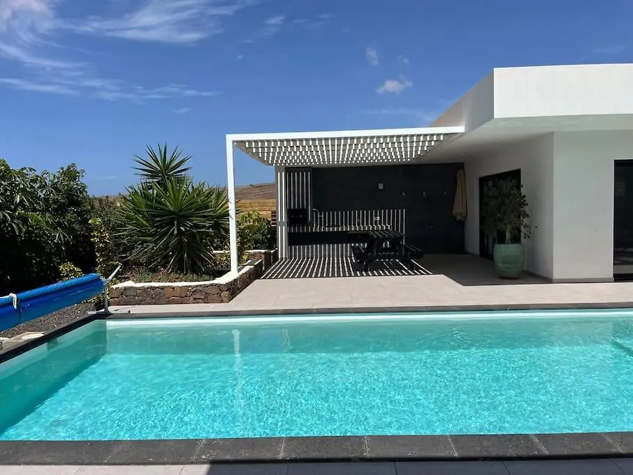 Maison Au Pied Du Calderon Hondo Avec Piscine Chauffee ラハレス